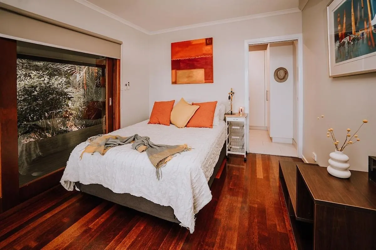Alamanda Cottage Port Douglas W Ocean Views & Pool Craiglie Holiday home