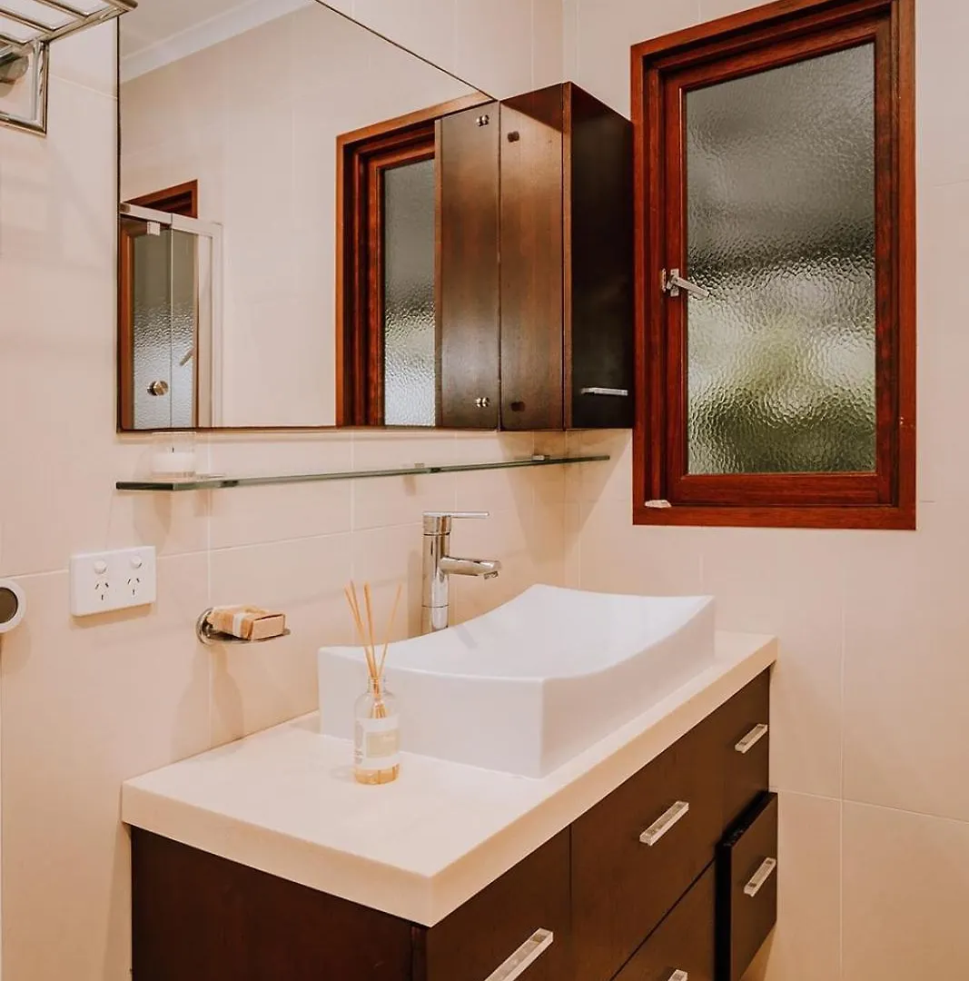 Alamanda Cottage Port Douglas W Ocean Views & Pool Craiglie