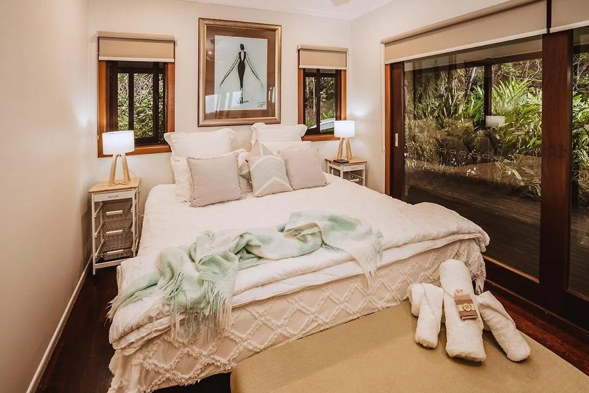 Alamanda Cottage Port Douglas W Ocean Views & Pool Craiglie Australia